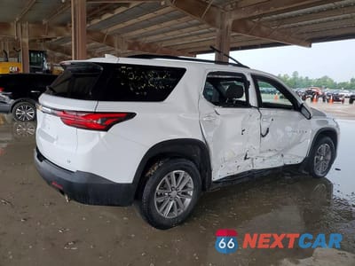 Trzecie zdjęcie samochodu z tyłu: 2023 CHEVROLET TRAVERSE LT VIN:1GNERGKW2PJ309650 - miniatura