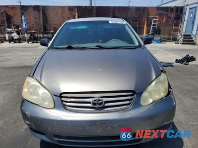 Piąte zdjęcie samochodu w środku: 2005 TOYOTA COROLLA CE VIN:1NXBR32E55Z484042 - miniatura