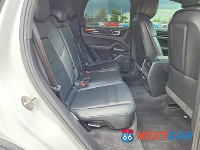 Zdjęcie 11 z 14 samochodu: 2021 PORSCHE CAYENNE VIN:WP1AA2AY0MDA04869 - miniatura