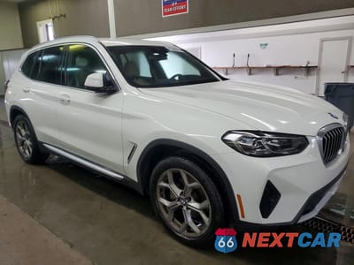 Czwarte zdjęcie samochodu z boku: 2022 BMW X3 XDRIVE30I VIN:5UX53DP05N9K72202 - miniatura