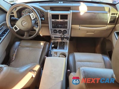 Zdjęcie 8 z 13 samochodu: 2008 JEEP LIBERTY LIMITED VIN:1J8GN58K58W199650 - miniatura
