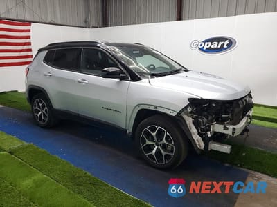 Czwarte zdjęcie samochodu z boku: 2025 JEEP COMPASS LIMITED VIN:3C4NJDCN5ST614405 - miniatura