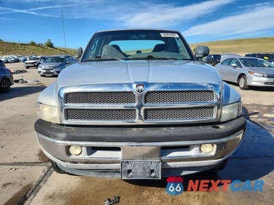 Piąte zdjęcie samochodu w środku: 1999 DODGE RAM 2500 VIN:1B7KF23ZXXJ606715 - miniatura