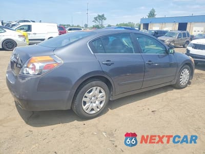 Trzecie zdjęcie samochodu z tyłu: 2012 NISSAN ALTIMA 2.5 VIN:1N4AL2APXCC226106 - miniatura