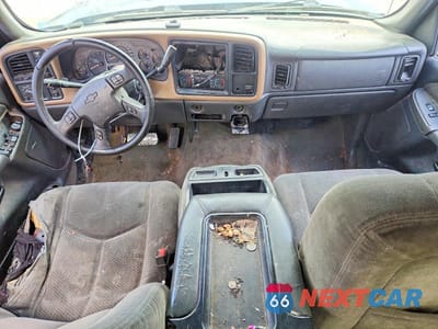 Zdjęcie 8 z 13 samochodu: 2004 CHEVROLET SILVERADO K2500 HEAVY DUTY VIN:1GCHK291X4E156902 - miniatura