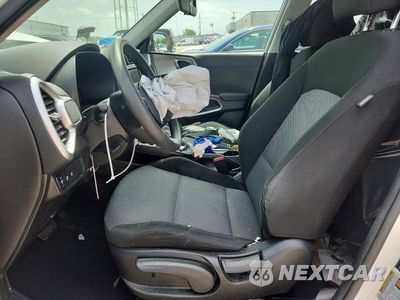 Zdjęcie 7 z 12 samochodu: 2024 KIA SOUL LX VIN:KNDJ23AU4R7232347 - miniatura