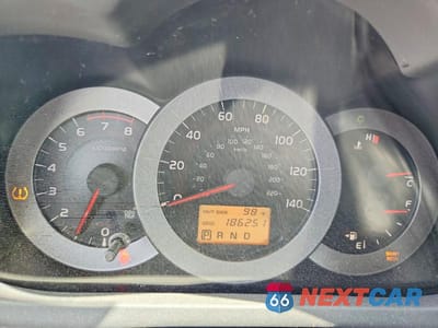 Zdjęcie 9 z 12 samochodu: 2006 TOYOTA RAV4 BASE VIN:JTMBD33VX66004522 - miniatura