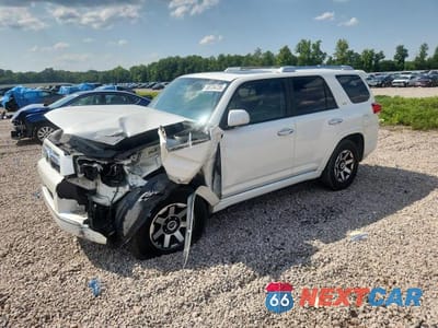 2011 TOYOTA 4RUNNER SR5 JTEBU5JR0B5048915 - główne zdjęcie licytacji z USA - miniatura
