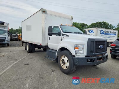 Czwarte zdjęcie samochodu z boku: 2017 FORD F650 SUPER DUTY BOX TRUCK VIN:1FDNF6AY9HDB06507 - miniatura