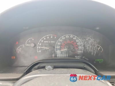 Zdjęcie 9 z 14 samochodu: 2002 FORD EXPLORER XLT VIN:1FMZU73E72ZC22038 - miniatura