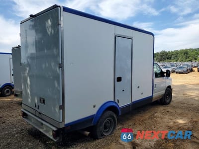 Trzecie zdjęcie samochodu z tyłu: 2024 FORD E350 REFRIGERATED BOX TRUCK VIN:1FDWE3FN3RDD00682 - miniatura