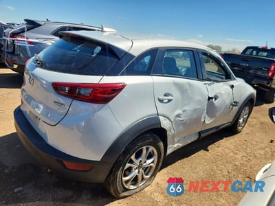 Trzecie zdjęcie samochodu z tyłu: 2016 MAZDA CX-3 TOURING VIN:JM1DKBC77G0119853 - miniatura