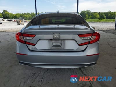 Zdjęcie 6 z 12 samochodu: 2018 HONDA ACCORD LX VIN:1HGCV1F13JA138746 - miniatura