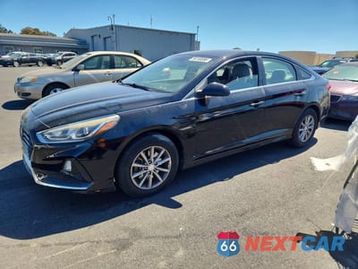2018 HYUNDAI SONATA SE 5NPE24AF8JH598384 - główne zdjęcie licytacji z USA - miniatura