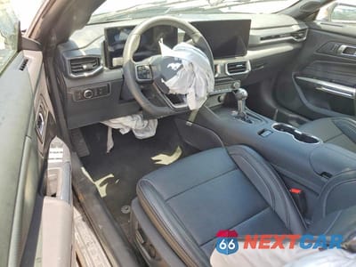 Zdjęcie 8 z 12 samochodu: 2026 FORD MUSTANG VIN:1FAGP8UHXT5118482 - miniatura