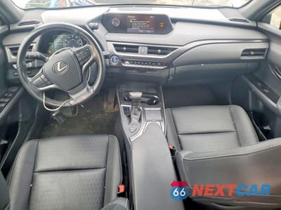 Zdjęcie 8 z 13 samochodu: 2019 LEXUS UX 250H VIN:JTHU9JBH6K2008397 - miniatura