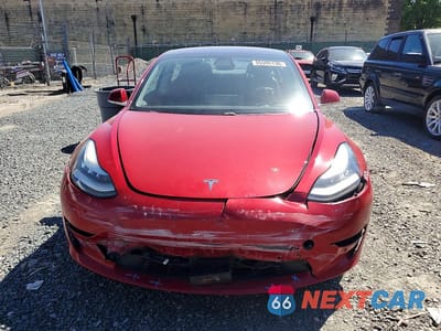 Piąte zdjęcie samochodu w środku: 2018 TESLA MODEL 3 VIN:5YJ3E1EA0JF040717 - miniatura