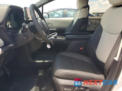 Zdjęcie 7 z 13 samochodu: 2026 TOYOTA SIENNA PLATINUM 7-PASSENGER VIN:5TDESKFC6TS235923 - miniatura