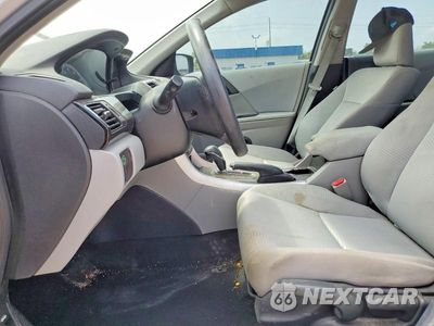 Zdjęcie 7 z 12 samochodu: 2017 HONDA ACCORD LX VIN:1HGCR2F3XHA030162 - miniatura
