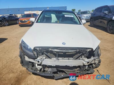 Piąte zdjęcie samochodu w środku: 2016 MERCEDES-BENZ C 300 4MATIC VIN:WDDWF4KB6GR172866 - miniatura