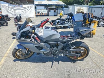 Trzecie zdjęcie samochodu z tyłu: 2022 YAMAHA YZFR7 VIN:JYARM38Y2NA001364 - miniatura