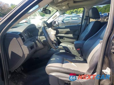 Zdjęcie 7 z 14 samochodu: 2008 JEEP GRAND CHEROKEE LAREDO VIN:1J8GR48K38C219684 - miniatura