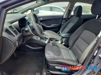 Zdjęcie 7 z 12 samochodu: 2015 KIA FORTE LX VIN:KNAFX4A65F5362155 - miniatura