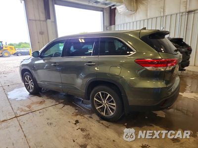 Drugie zdjęcie samochodu z przodu: 2018 TOYOTA HIGHLANDER XLE VIN:5TDJZRFH0JS839267 - miniatura