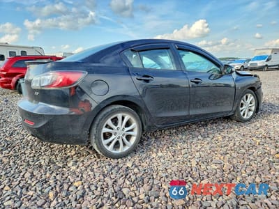 Trzecie zdjęcie samochodu z tyłu: 2010 MAZDA 3 S VIN:JM1BL1S52A1100627 - miniatura
