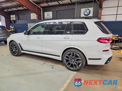 Drugie zdjęcie samochodu z przodu: 2024 BMW X7 XDRIVE40I VIN:5UX23EM0XR9S58315 - miniatura