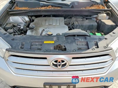 Zdjęcie 12 z 13 samochodu: 2013 TOYOTA HIGHLANDER LIMITED VIN:5TDDK3EHXDS238128 - miniatura