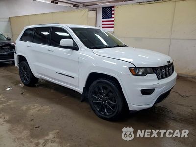 Czwarte zdjęcie samochodu z boku: 2021 JEEP GRAND CHEROKEE LAREDO VIN:1C4RJFAG1MC782543 - miniatura