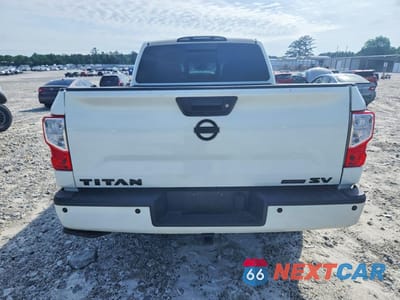 Zdjęcie 6 z 12 samochodu: 2018 NISSAN TITAN SV VIN:1N6AA1E6XJN538016 - miniatura