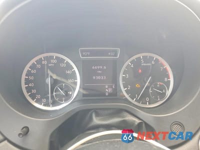 Zdjęcie 9 z 12 samochodu: 2018 INFINITI QX30 ESSENTIAL VIN:SJKCH5CPXJA003332 - miniatura