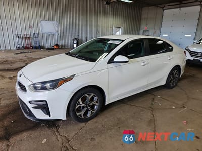 2020 KIA FORTE LXS 3KPF24AD0LE233336 - główne zdjęcie licytacji z USA - miniatura