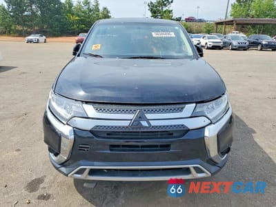 Piąte zdjęcie samochodu w środku: 2019 MITSUBISHI OUTLANDER SE VIN:JA4AZ3A3XKZ021032 - miniatura