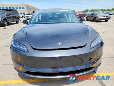 Piąte zdjęcie samochodu w środku: 2025 TESLA MODEL 3 VIN:5YJ3E1EB6SF054356 - miniatura