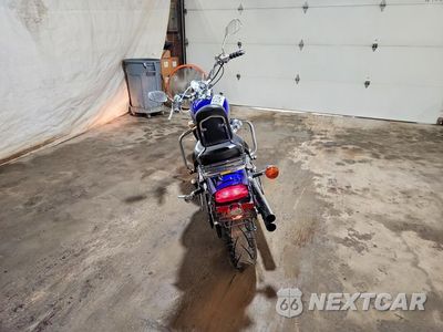 Czwarte zdjęcie samochodu z boku: 2005 HONDA VT600 CD VIN:JH2PC21395M603630 - miniatura