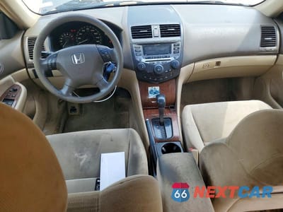 Zdjęcie 8 z 12 samochodu: 2007 HONDA ACCORD EX VIN:1HGCM567X7A081145 - miniatura