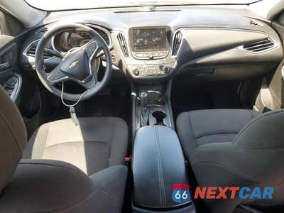 Zdjęcie 8 z 12 samochodu: 2020 CHEVROLET MALIBU LT VIN:1G1ZD5ST7LF040957 - miniatura
