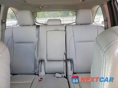 Zdjęcie 10 z 13 samochodu: 2018 TOYOTA HIGHLANDER XLE VIN:5TDKZRFH1JS260809 - miniatura