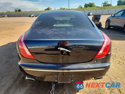 Zdjęcie 6 z 12 samochodu: 2012 JAGUAR XJ VIN:SAJWA1CB5CLV27305 - miniatura