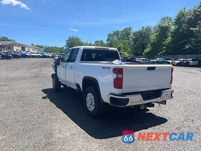 Trzecie zdjęcie samochodu z tyłu: 2022 CHEVROLET SILVERADO K2500 HEAVY DUTY LTZ VIN:1GC2YPEY1NF312891 - miniatura