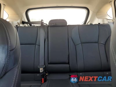 Zdjęcie 10 z 13 samochodu: 2018 SUBARU IMPREZA LIMITED VIN:4S3GTAU66J3725371 - miniatura