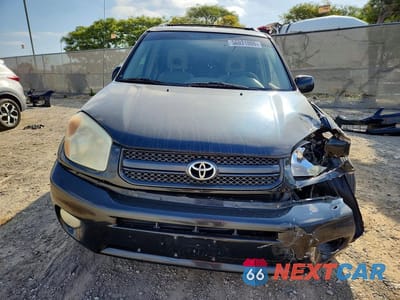 Piąte zdjęcie samochodu w środku: 2005 TOYOTA RAV4 BASE VIN:JTEGD20V050064861 - miniatura
