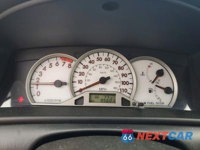 Zdjęcie 9 z 12 samochodu: 2005 TOYOTA COROLLA S VIN:2T1BR32E05C324085 - miniatura