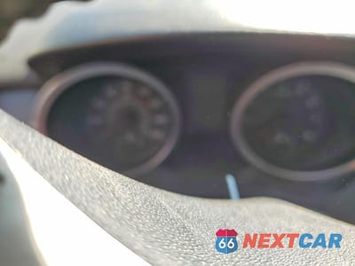 Zdjęcie 9 z 12 samochodu: 2010 HYUNDAI GENESIS COUPE 2.0T VIN:KMHHT6KD6AU013452 - miniatura