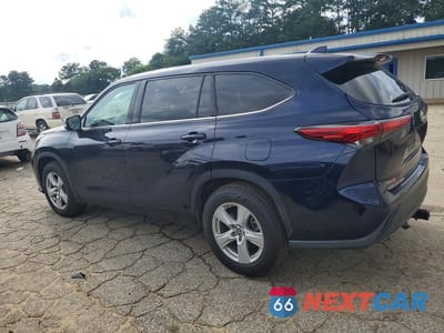 Drugie zdjęcie samochodu z przodu: 2021 TOYOTA HIGHLANDER L VIN:5TDCZRAH0MS531777 - miniatura