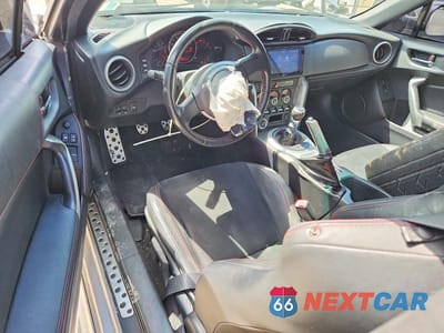 Zdjęcie 8 z 12 samochodu: 2016 SUBARU BRZ 2.0 LIMITED VIN:JF1ZCAC12G9603973 - miniatura