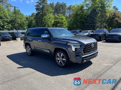 2023 TOYOTA SEQUOIA CAPSTONE 7SVAAAAA8PX002228 - główne zdjęcie licytacji z USA - miniatura